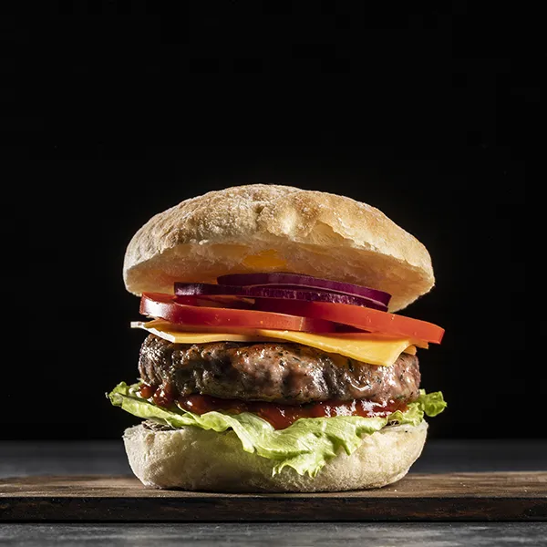 Restaurant, bar, grill, café et terrasse - Au 17, la buvette de Morgins en Valais Suisse. Venez déguster les plats maison faits avec des ingrédients fournis par les artisans locaux.